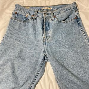 Levi Straight Leg Jeans